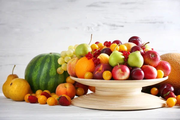 Heap of fresh fruits — Stock Photo, Image