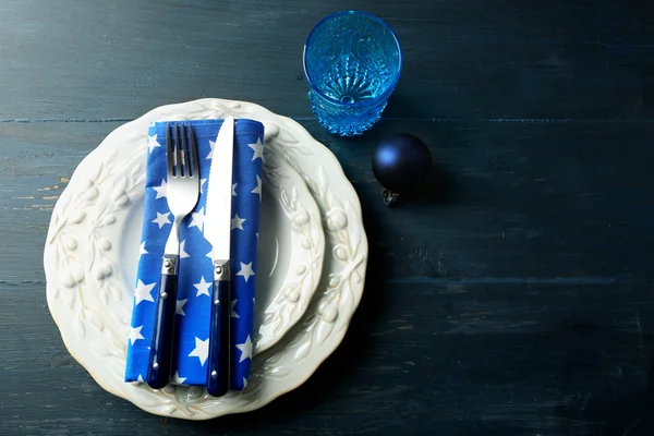 Empty plate, cutlery, napkin — Stock Photo, Image