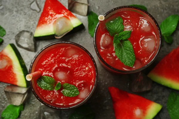 Bevande fredde all'anguria in bicchieri — Foto Stock