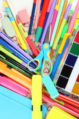 Okul Kırtasiye yakın çekim 