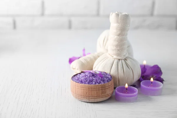 Beautiful composition of spa treatment on white wooden table — Stock Photo, Image