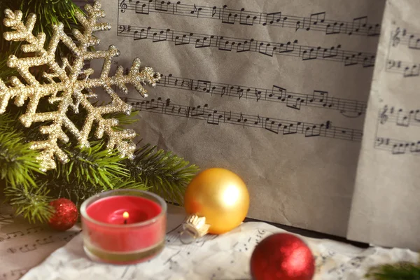 Notas de música com decoração de Natal — Fotografia de Stock