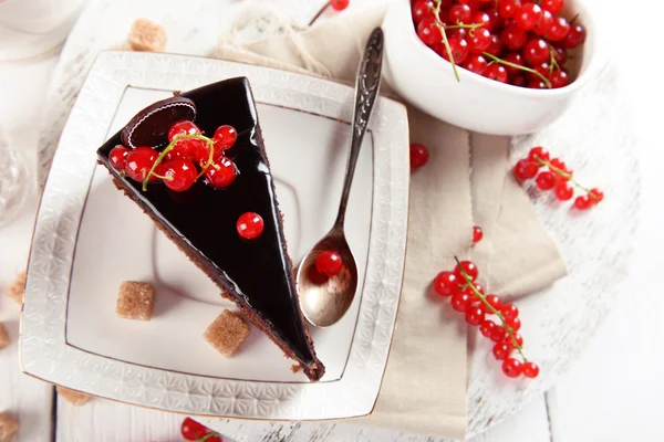 Tasty chocolate cake — Stock Photo, Image