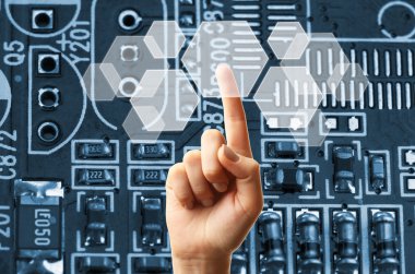 Geleceğin teknolojisi kavramı elektronik ve biyo-teknolojileri entegre