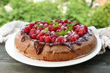 kek çikolata sır ile