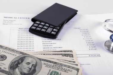 Doktor çalışma alanı stetoskop ile