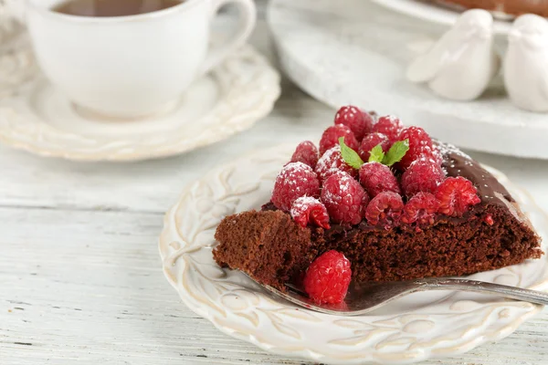 Pastel con glaseado de chocolate —  Fotos de Stock