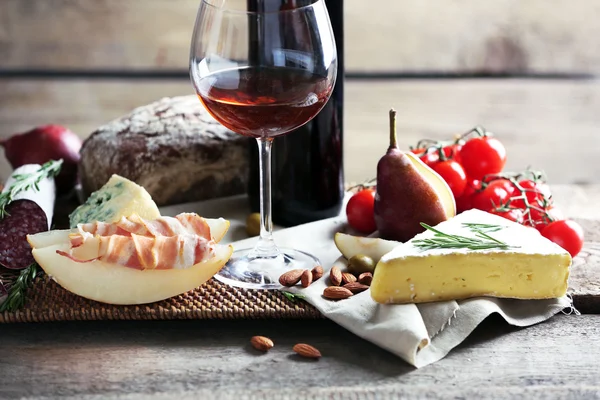 İtalyan gıda ile natürmort — Stok fotoğraf
