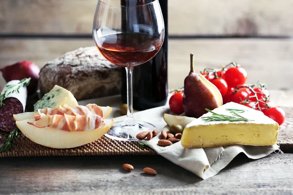 Natureza morta com comida italiana — Fotografia de Stock