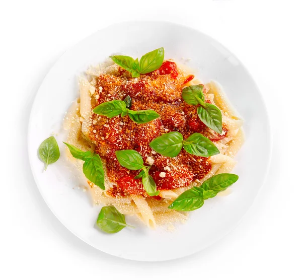 Pasta with tomato sauce and basil isolated on white — Stock Photo, Image