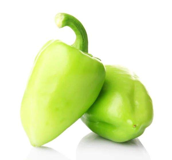 Pimientos de ensalada verdes aislados en blanco —  Fotos de Stock