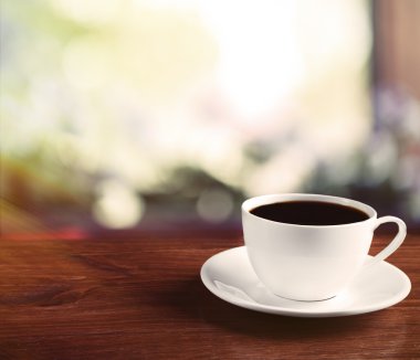 Kahve Tablo ışık arka plan üzerinde