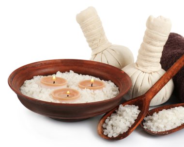 Güzel spa kompozisyon üzerinde beyaz izole