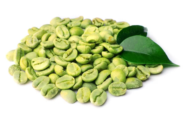 Green coffee beans with leaves isolated on white — Stock Photo, Image