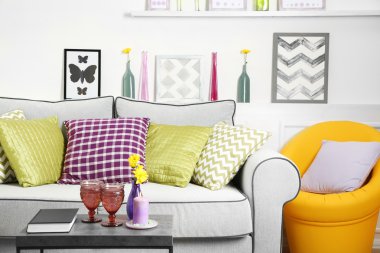 Modern oturma odası.