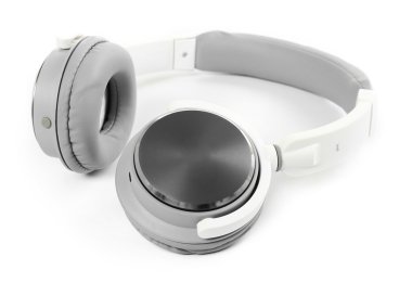 Kulaklıklar beyaza izole edildi