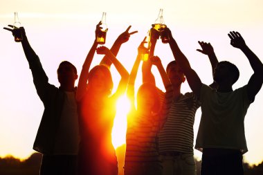 Bira Riverside'da gençlerle