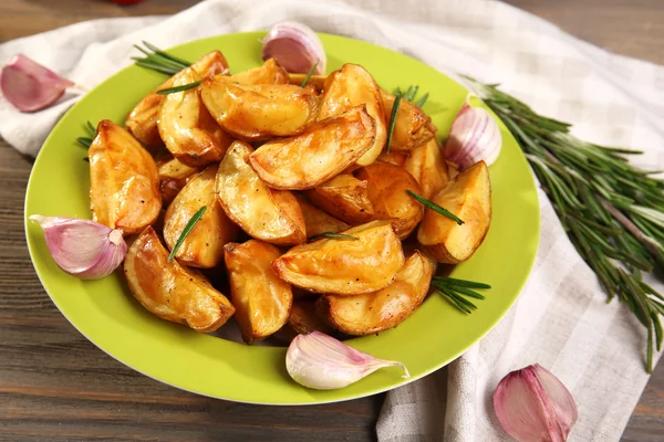 Cuñas de patata al horno — Foto de Stock