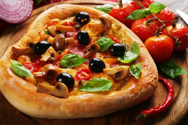 kalp şeklinde pizza