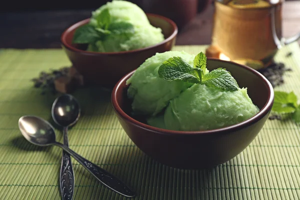 Домашній зелений чай морозиво — стокове фото