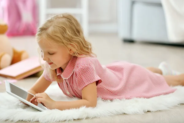 Beautiful Little girl — Stock Photo, Image