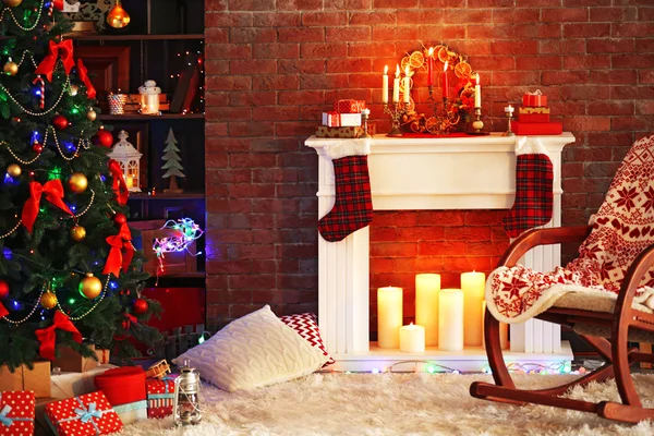 Christmas interior with fireplace and fir tree — Stock Photo, Image