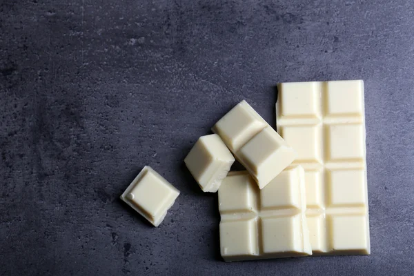 Piezas de chocolate blanco — Foto de Stock