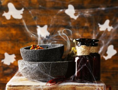 Cadılar Bayramı kompozisyon süslemeleri ile