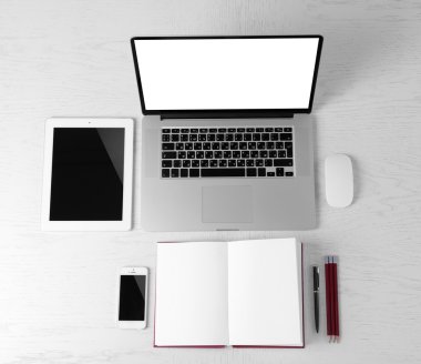 ofis malzemeleri ve araçları