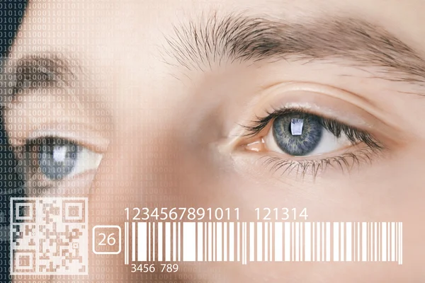 Menschliches Auge mit QR-Code — Stockfoto