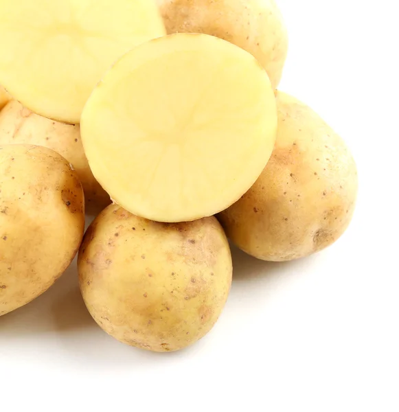 Batatas jovens isoladas em branco — Fotografia de Stock