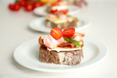 Lezzetli sandviçler plakaları, yakın çekim