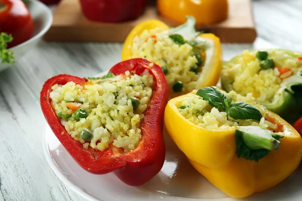 Gevulde paprika's met groenten — Stockfoto