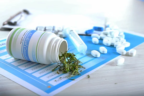 Droge medicinale cannabis — Stockfoto