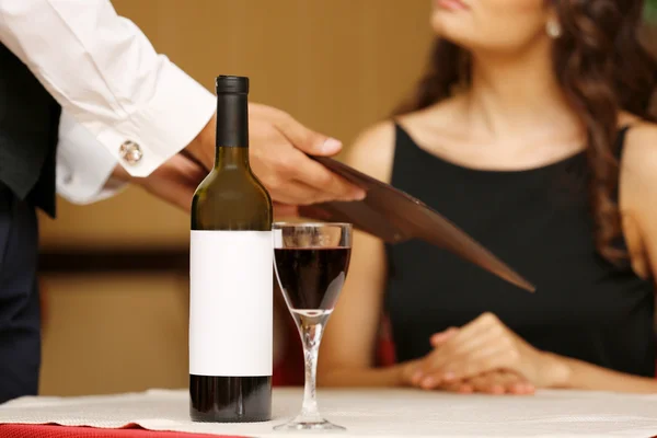 Pretty lady at the restaurant — Stock Photo, Image