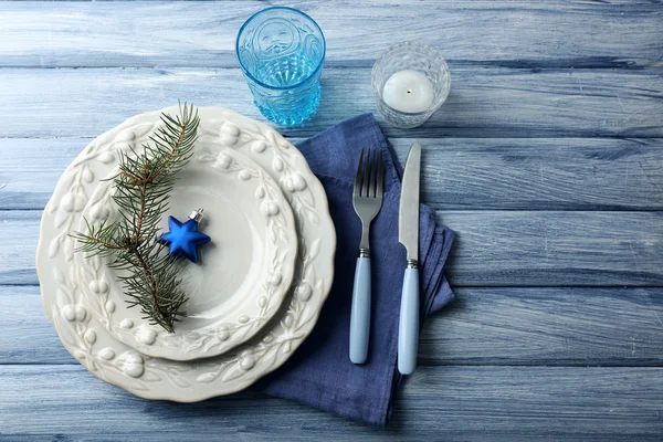 Konzept für weihnachtliches Tischdecken — Stockfoto