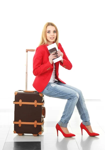 Woman holding suitcase — Stock Photo, Image