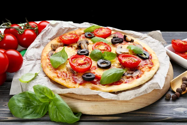 Dobrá pizza se zeleninou — Stock fotografie