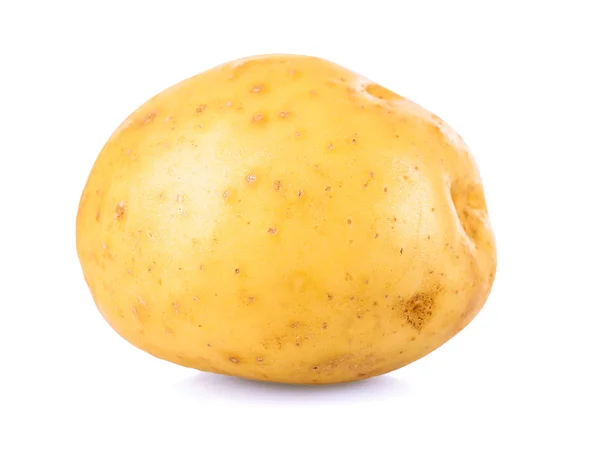 Młode ziemniaki na białym tle — Zdjęcie stockowe
