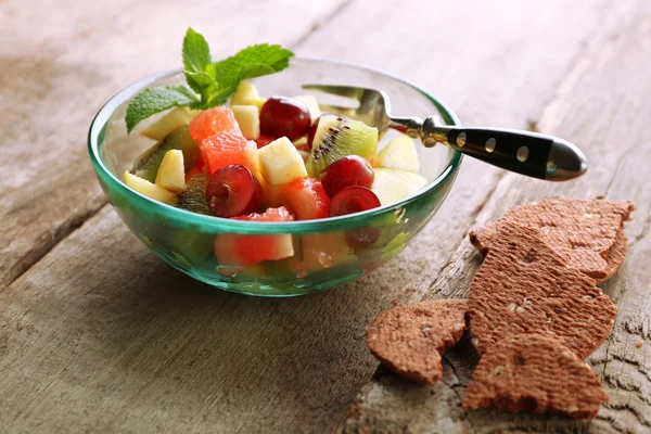 Fruit salad in glass bowl — Stock Photo, Image