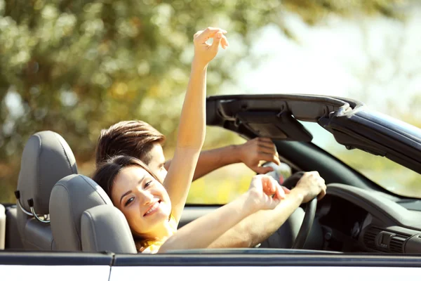 Couple in the car outside — Stock Photo, Image