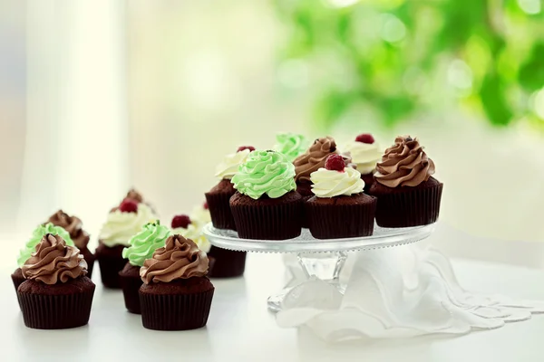 Красиві шоколадні кекси — стокове фото