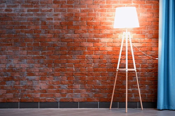 Lampe an der Wand Hintergrund — Stockfoto