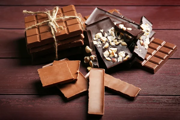 Varietà di pezzi di cioccolato — Foto Stock