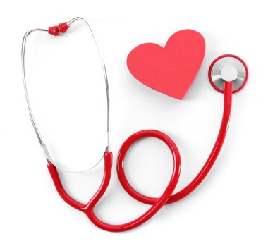 beyaz izole kalp kırmızı stetoskop