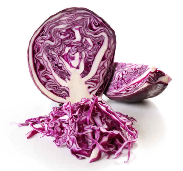 Rotkohl isoliert auf Weißkohl schneiden — Stockfoto