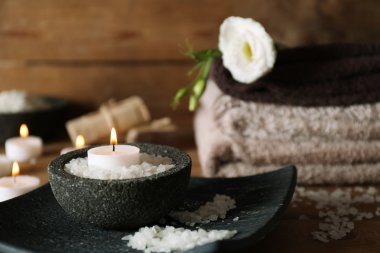 Mumlar ile Spa kompozisyon