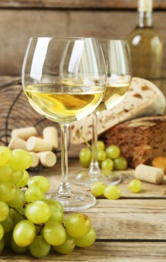 Natürmort şarap ve ekmek 