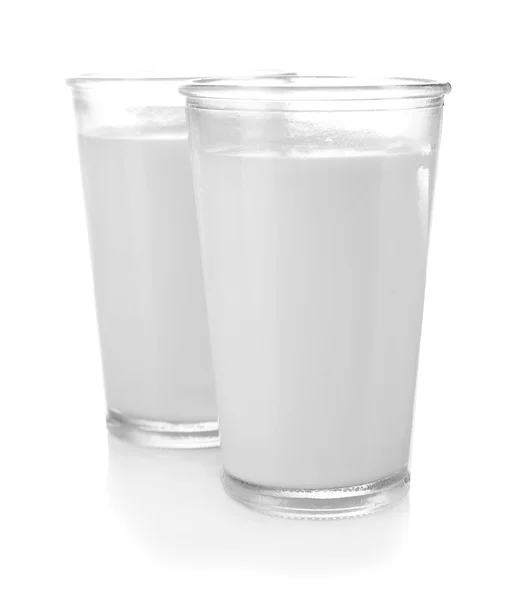 Óculos de leite, isolados sobre branco — Fotografia de Stock