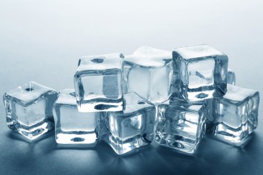 Mükemmel açık buz gri arka plan üzerinde
